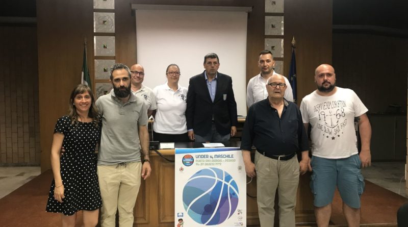 La foto ufficiale della presentazione