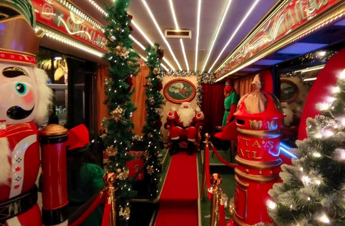 santa claus bus